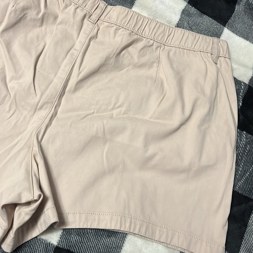 ASOS Design Curve High Rise Tan Shorts. Size 18 - Picture 7 of 11
